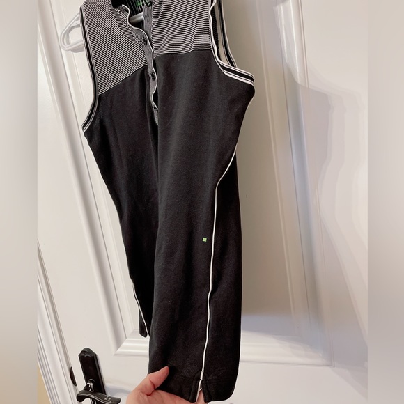 Top - Picture 3 of 4